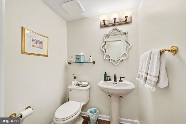 2010 BUCKINGHAM DR, Jamison, PA 18929