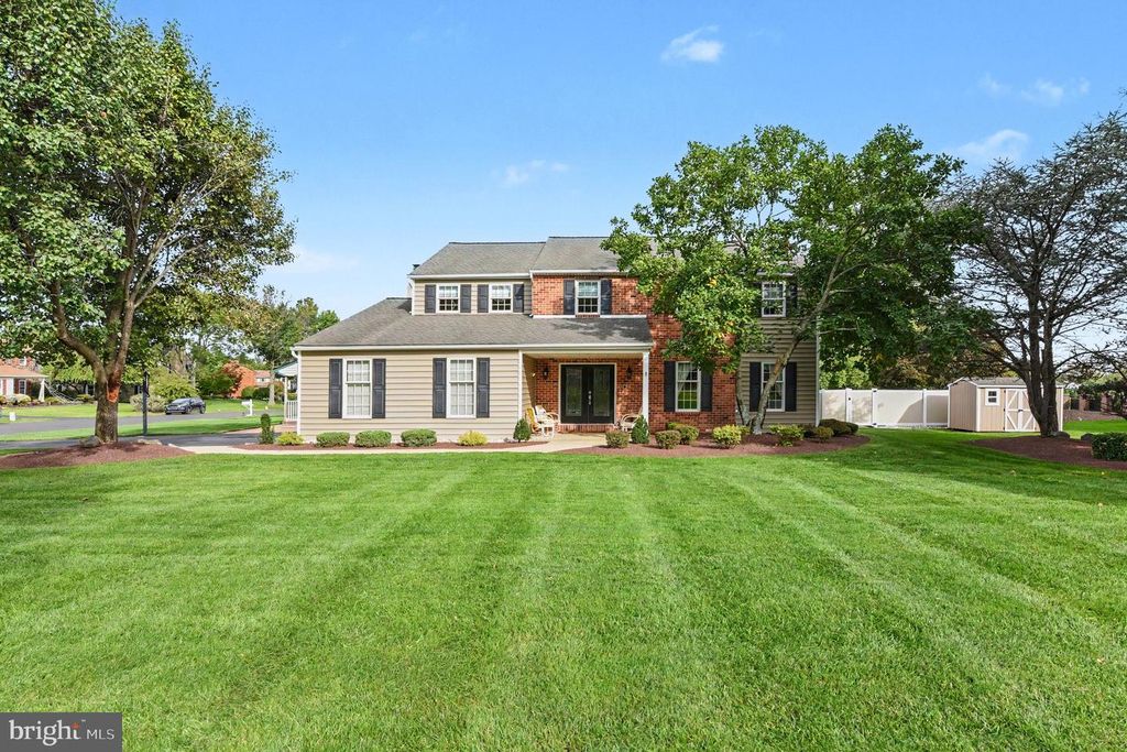 2010 BUCKINGHAM DR, Jamison, PA 18929 — exterior