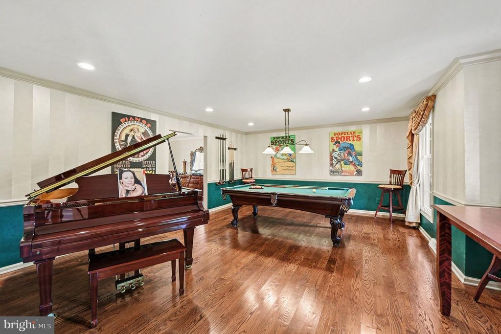 2010 BUCKINGHAM DR, Jamison, PA 18929 — photo 4