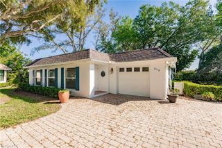 217 Yorkshire CT # 2, Naples, FL 34112