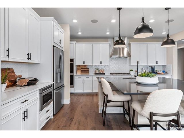 16576 W 93rd Pl, Arvada, CO 80007