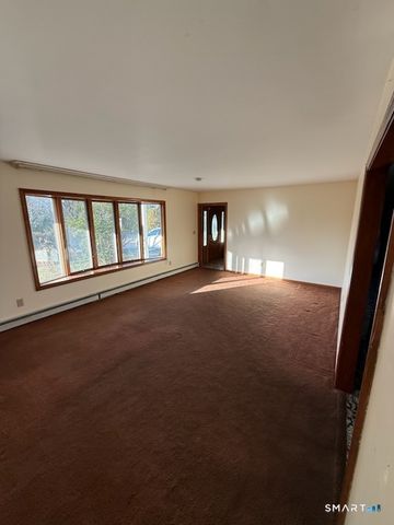 122 Cornfield Road, Milford, CT 06461