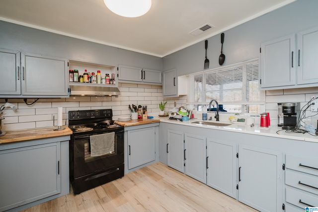 1310 WHITE OAK ROAD, Sylacauga, AL 35151