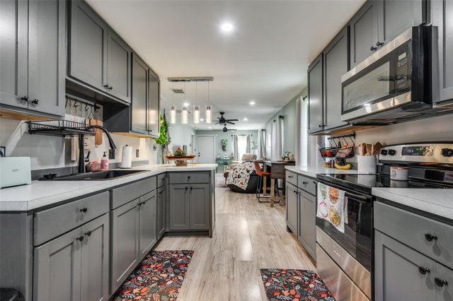 2535 Ghent Street, Dallas, TX 75215