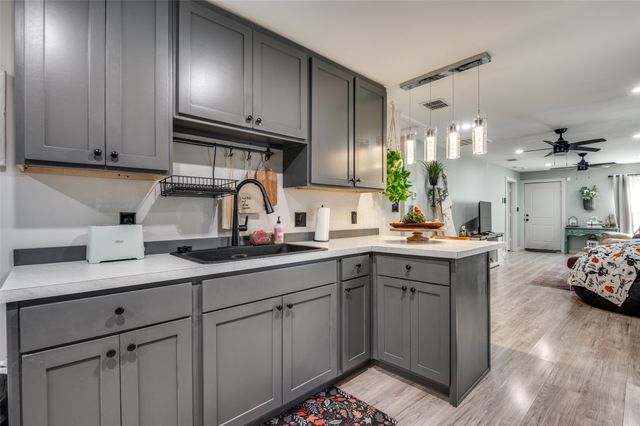 2535 Ghent Street, Dallas, TX 75215