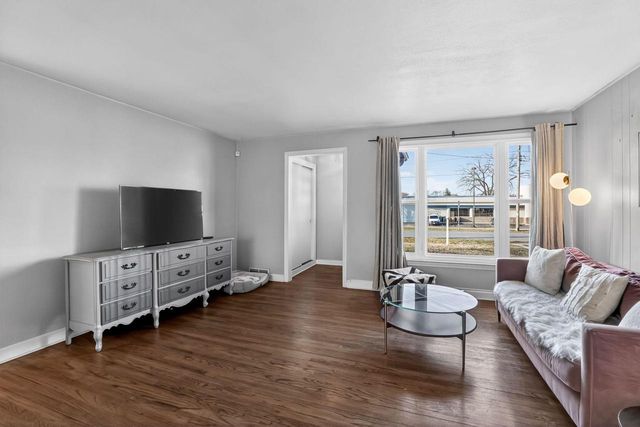 1429 Macarthur Road, Madison, WI 53714