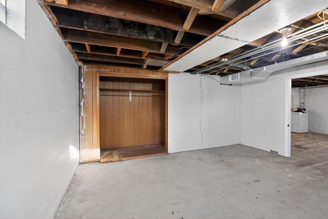 1429 Macarthur Road, Madison, WI 53714