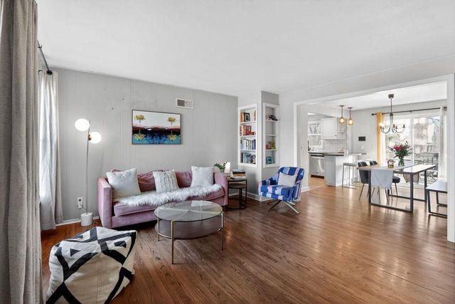 1429 Macarthur Road, Madison, WI 53714