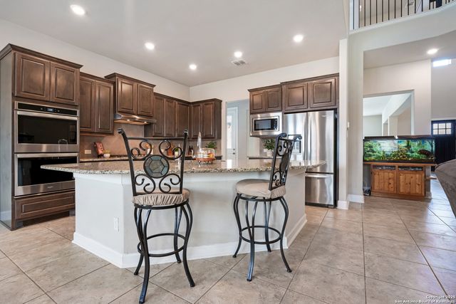 6527 Tallow Way, Converse, TX 78109