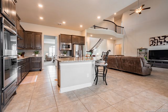 6527 Tallow Way, Converse, TX 78109