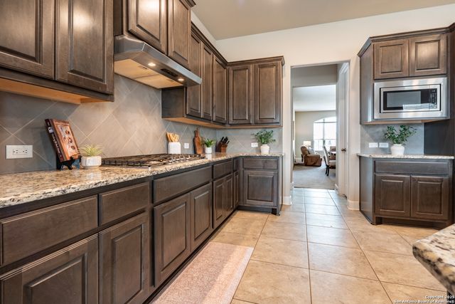 6527 Tallow Way, Converse, TX 78109