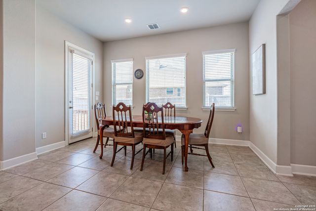 6527 Tallow Way, Converse, TX 78109
