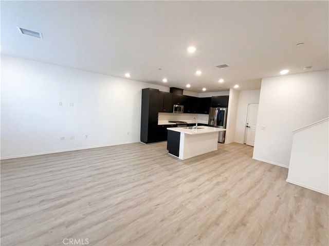 5628 Kate Way 3, Fontana, CA 92336
