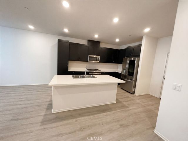 5628 Kate Way 3, Fontana, CA 92336