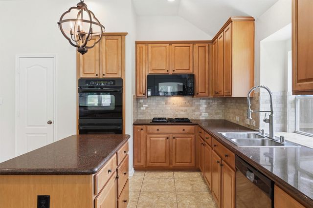 8015 Ravens Point Drive, Richmond, TX 77406