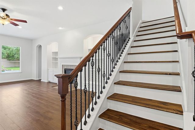 8015 Ravens Point Drive, Richmond, TX 77406