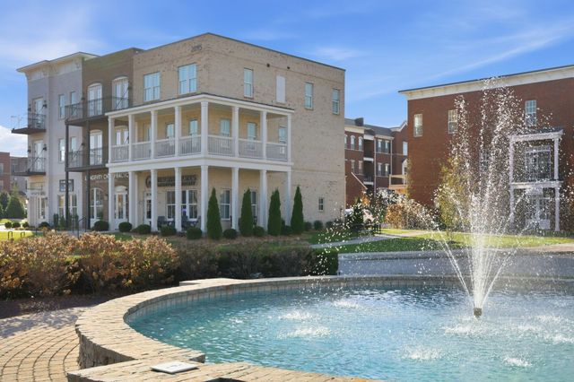 2892 Americus Dr, Thompsons Station, TN 37179