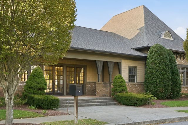 2892 Americus Dr, Thompsons Station, TN 37179