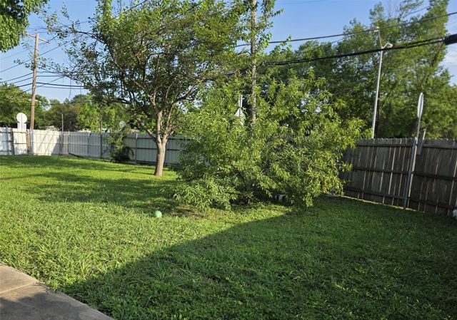 10603 Wood Dale Drive, Dallas, TX 75228