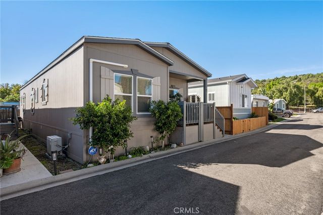 3825 Valley Boulevard 17, Walnut, CA 91789