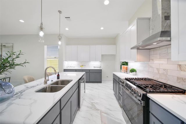 7611 Athlone Drive, Houston, TX 77088