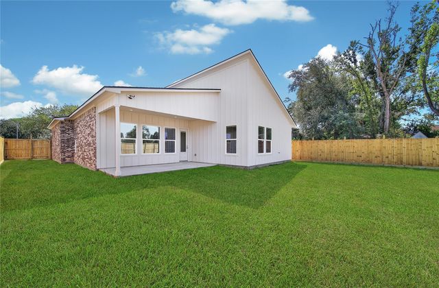 7611 Athlone Drive, Houston, TX 77088