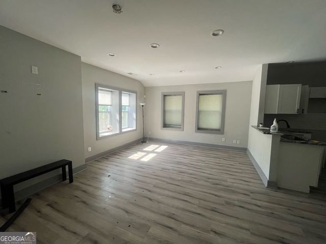 99 Holly Road NW, Atlanta, GA 30314