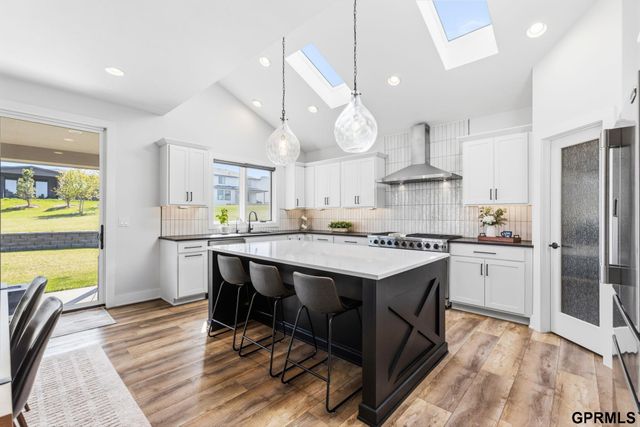 3827 S 212Th Street, Elkhorn, NE 68022