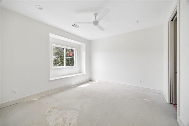 1614 Woodcrest Drive, Houston, TX 77018