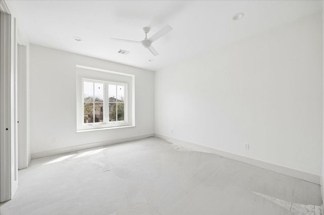 1614 Woodcrest Drive, Houston, TX 77018