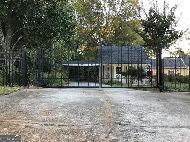 3021 STONE MOUNTAIN Street, Lithonia, GA 30058