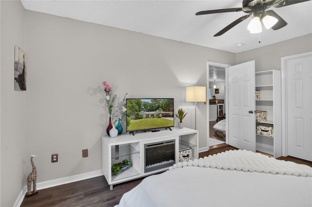 229 Cub Cove Drive, Walhalla, SC 29691