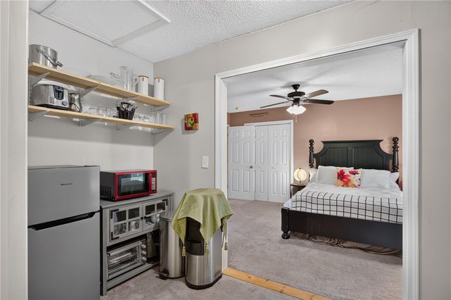 229 Cub Cove Drive, Walhalla, SC 29691