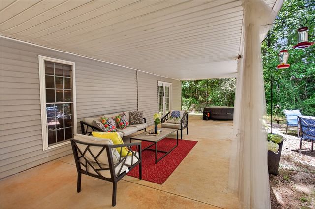 229 Cub Cove Drive, Walhalla, SC 29691
