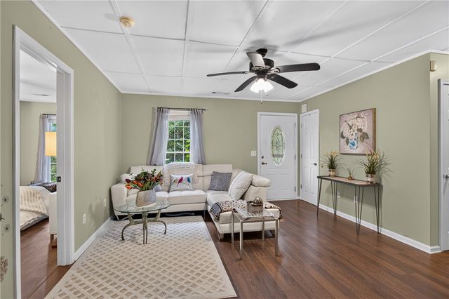 229 Cub Cove Drive, Walhalla, SC 29691
