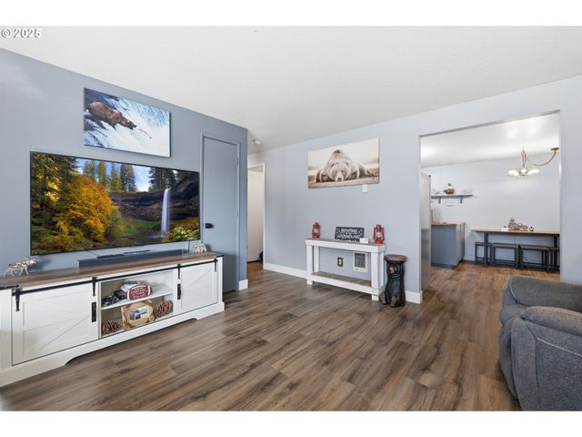 270 LARCH St, Woodland, WA 98674