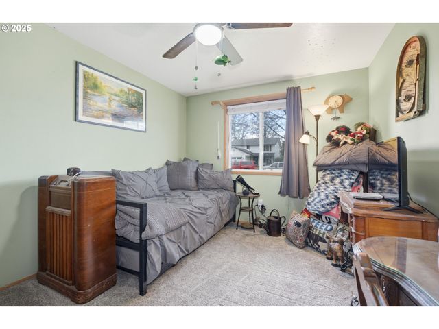 270 LARCH St, Woodland, WA 98674