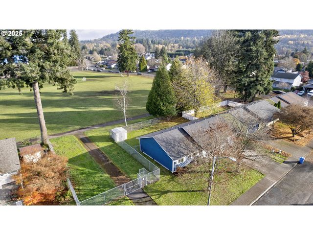 270 LARCH St, Woodland, WA 98674