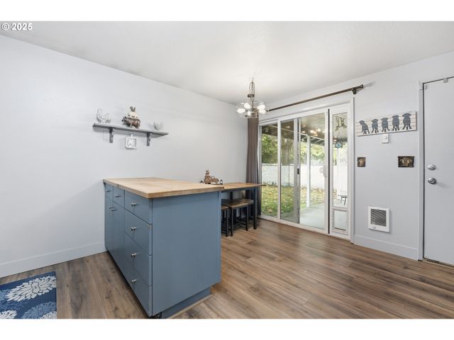 270 LARCH St, Woodland, WA 98674