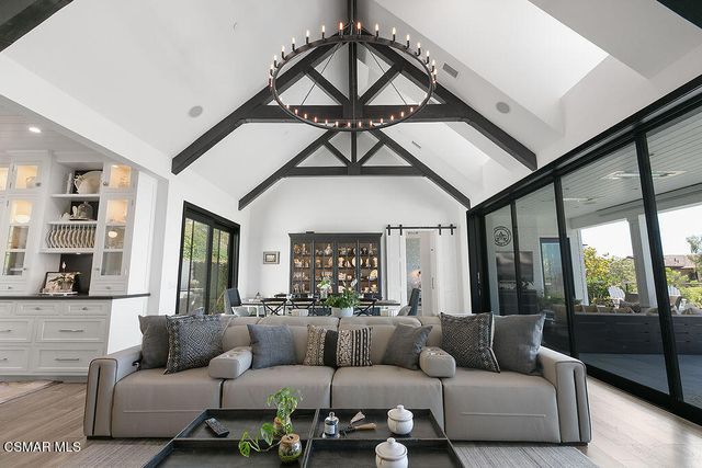 2431 Sapra Street, Thousand Oaks, CA 91362