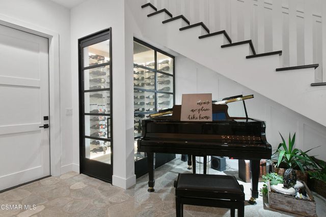 2431 Sapra Street, Thousand Oaks, CA 91362