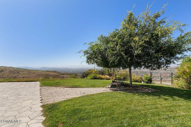 2431 Sapra Street, Thousand Oaks, CA 91362