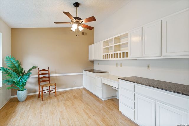11906 Pepperidge, San Antonio, TX 78213