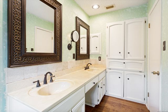 11906 Pepperidge, San Antonio, TX 78213