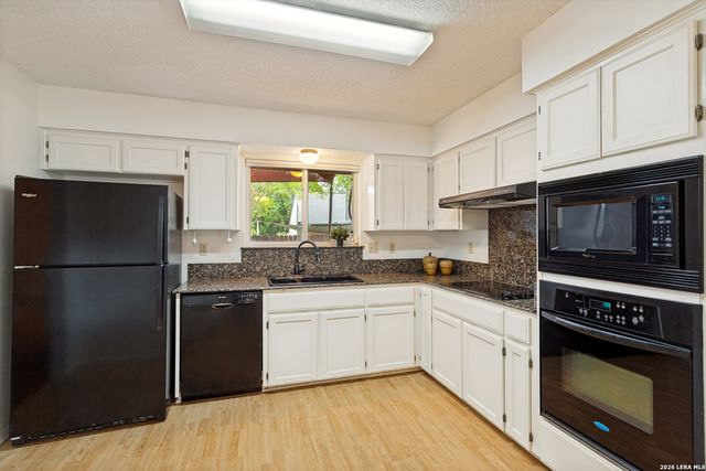 11906 Pepperidge, San Antonio, TX 78213