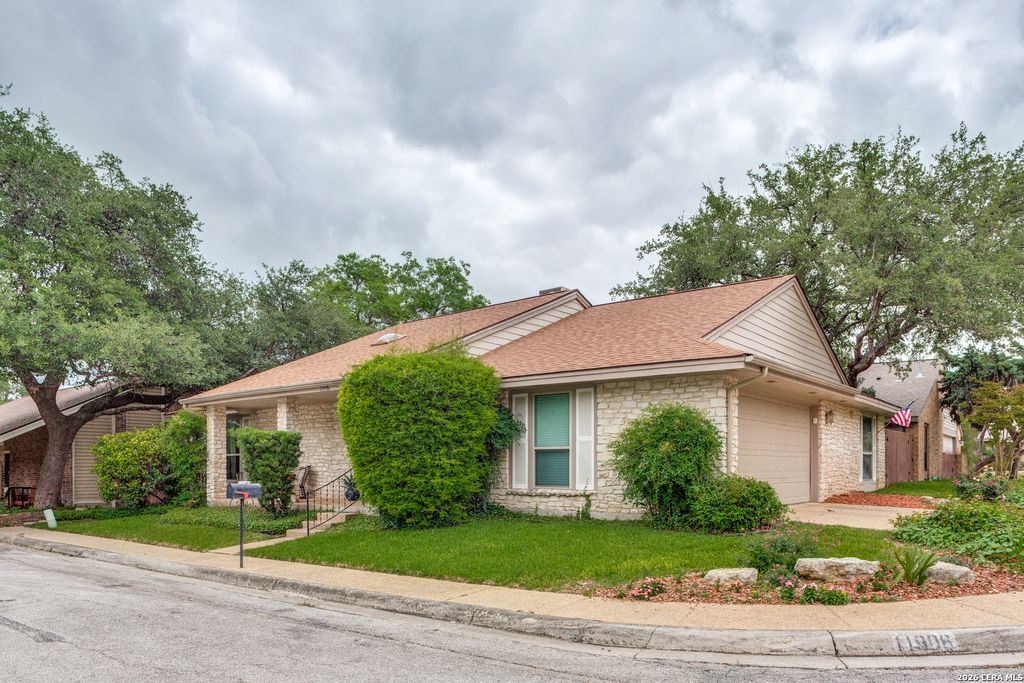 11906 Pepperidge, San Antonio, TX 78213