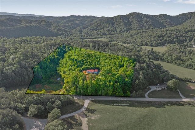 5673 Highway 360, Tellico Plains, TN 37385