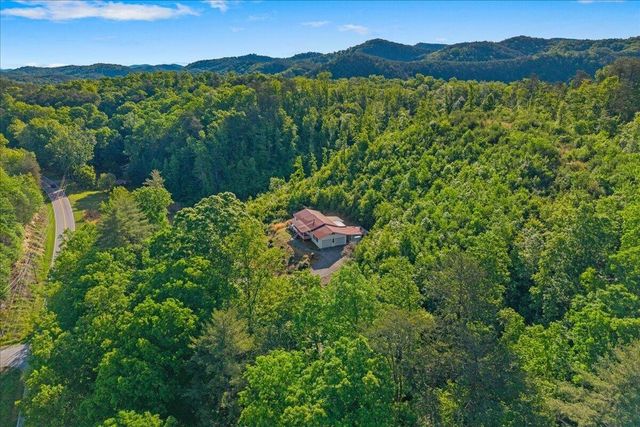 5673 Highway 360, Tellico Plains, TN 37385