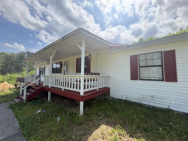 5673 Highway 360, Tellico Plains, TN 37385