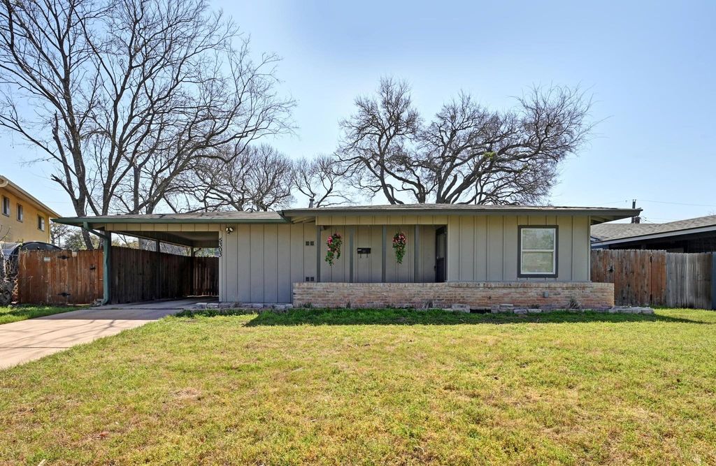 5303 Kings Highway, Austin, TX 78745